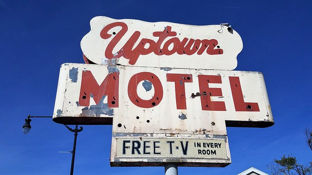 Uptown Motel sign