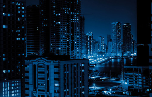 lake night view stunning gulf asia arab middle east canon eos 1100d sharjah uae outside outdoors photography photo blue picture winter art