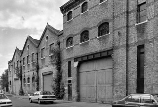 Stockwell Depot, Combermere Rd, Stockwell, Lambeth, 1989 89-6b-56