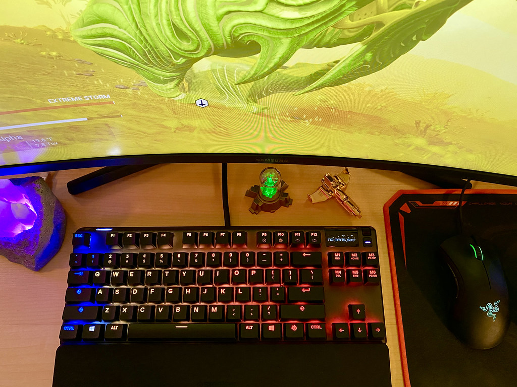 Steelseries Apex 7 TKL w/ custom logo, My scrolling No Man'…