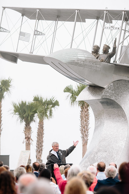 The World’s First Airline Monument