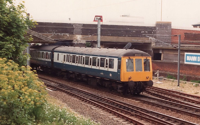 02584 DMU Trowse Lower Junction Norwich 21.05.1988