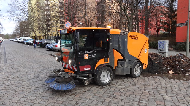 2018 Kehrmaschine Urban-Sweeper S2 von Boschung Lortzingstraße in 13355 Berlin-Gesundbrunnen