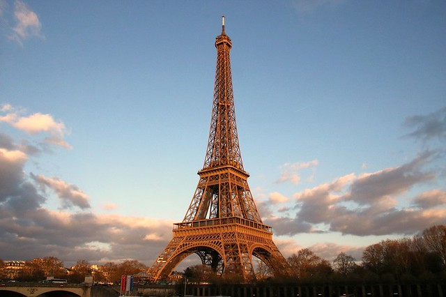 Travelling Memories : Evening Falls On The Eiffel Tower, Paris 2019