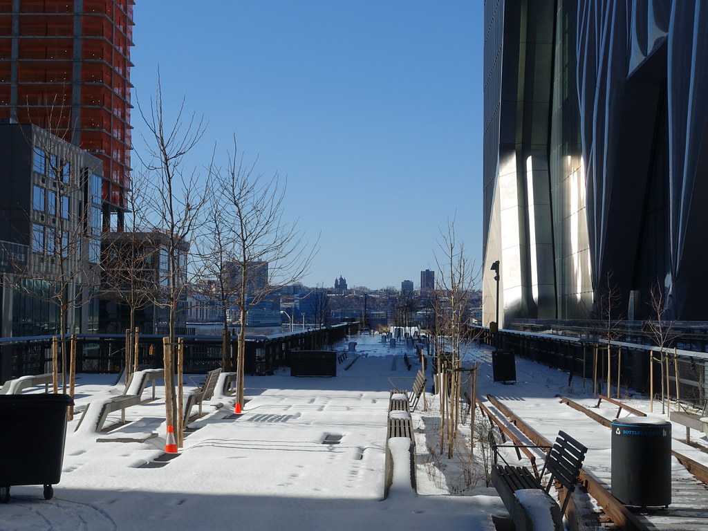 202102236 New York City Chelsea High Line Park