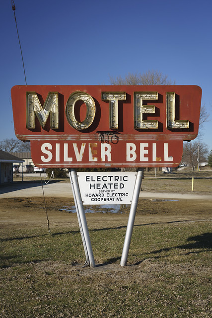 Silver Bell Motel Sign