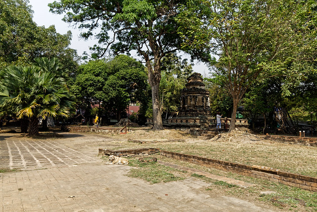 Wat Chet Yot, Phra Aram Luang