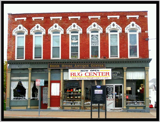 Palmyra  New York -  Brick House Antique Center - Cast Iron Store Front