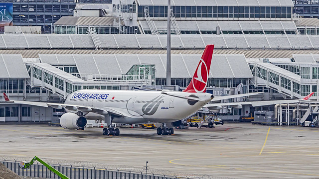 THY Turkish Airlines Airbus A330-300 TC-JNH 