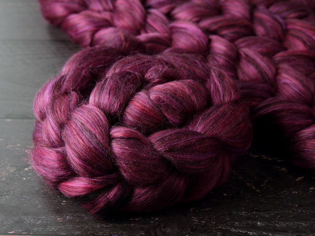 Indulgence British wool, baby Alpaca and Mulberry Silk blended top spinning fibre 100g in ‘Nostalgia’
