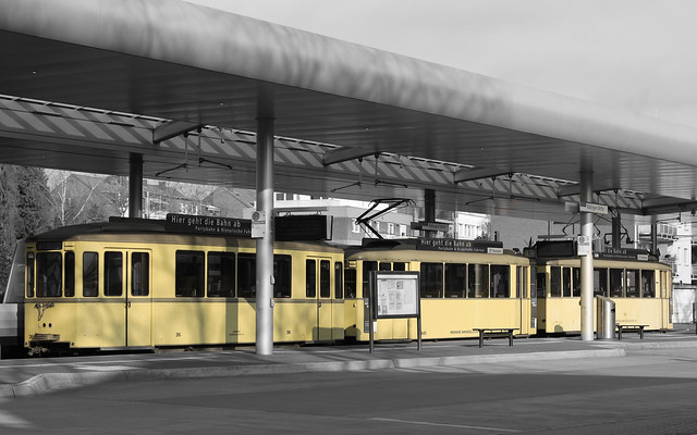 Die Gelbe Bahn  (1)
