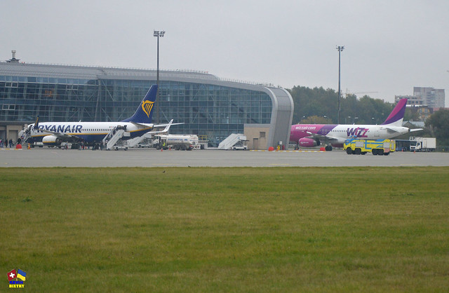 Wizz Air & Ryanair