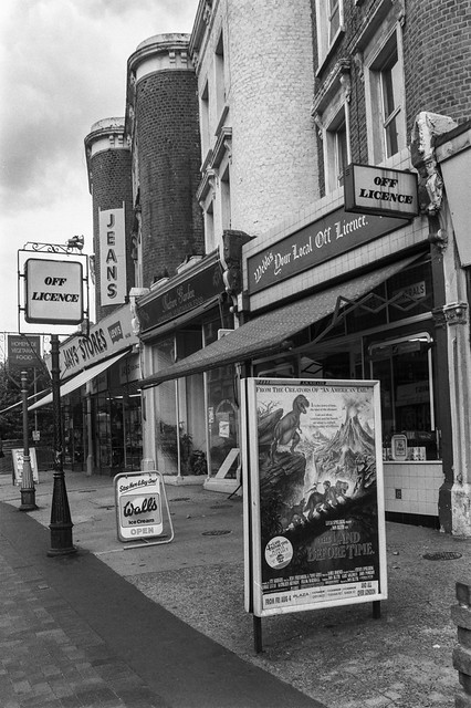 Shops, 56-64, Lavender Hill, Battersea, Lambeth, 1989 89-7n-56