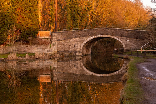 gathurst bridge 46 leedsandliverpoolcanal leedsliverpoolcanal sunset reflection reflections wigan fujixt4 35mm fuji35mmf2wr