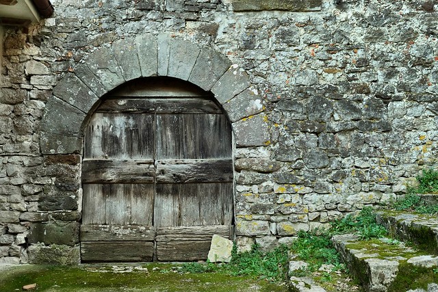 Rocca di Mozzano Door