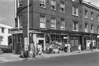 Shops, Kennington Lane, Vauxhall, Lambeth, 1989 89-7h-25