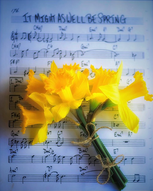 🎹🎻    It Might as Well Be Spring  🎷🎻