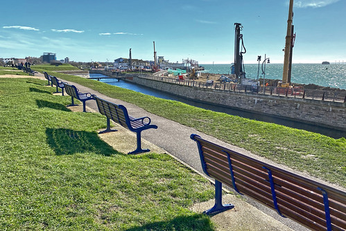 moat portsmouth sea benches jainbow