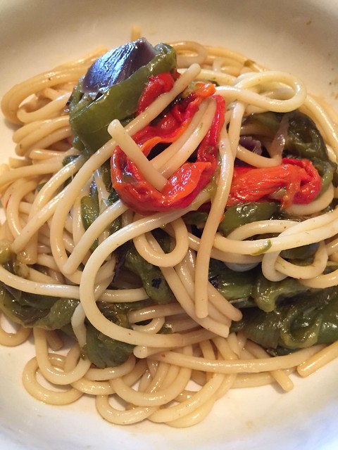 Spaghetti with red and green peppers