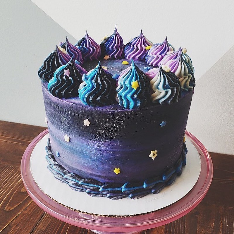 Cake by The Moon Bakeshop