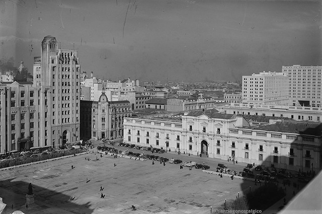 la Plaza de La Constitucion y La Moneda presumo es una fotografía de  Enrique Mora