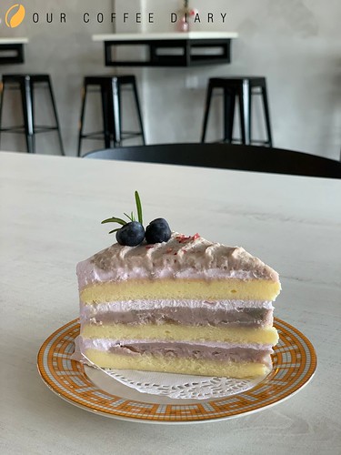Best seller Wells Cafe Taro Cake 