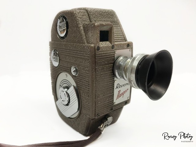 Revere Ranger 8 Model 81 8mm Movie Camera