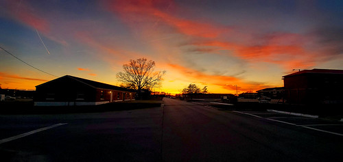 north carolina nc old state tar heel united states america us usa camp lejeune clnc sun set sunset dusk orange red sky skyscape evening winter