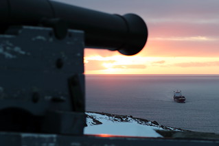 024A9617_Sunrise from Queen's Battery with Oceanex Sanderling arriving St-John's-2