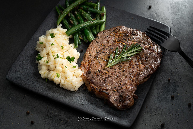 Ribeye with Risotto and Green Beans
