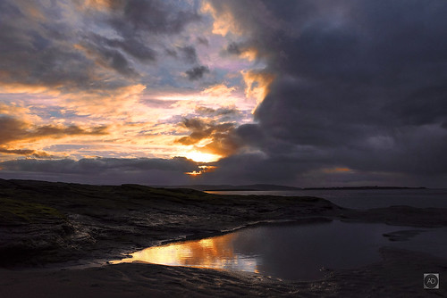 redrocks westkirby sunset weather pools reflections landscape seascape rocks sandstone sand beach sea riverdee outside clouds hills northwales hilbreisland sky moody colours england uk lowpointofview