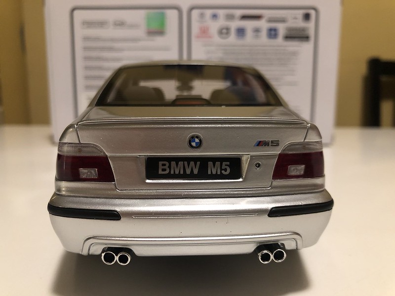 1/18 BMW E39 M5 and siblings