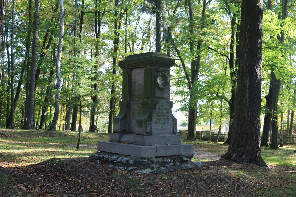 pomník obětem 1. světové války ve Skalné