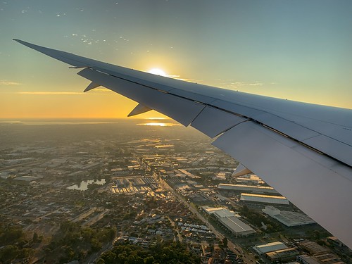 qantas boeing 787 b787 b789 perth ypph sunset window view windowview iphone xs max aviationphotography planespotting