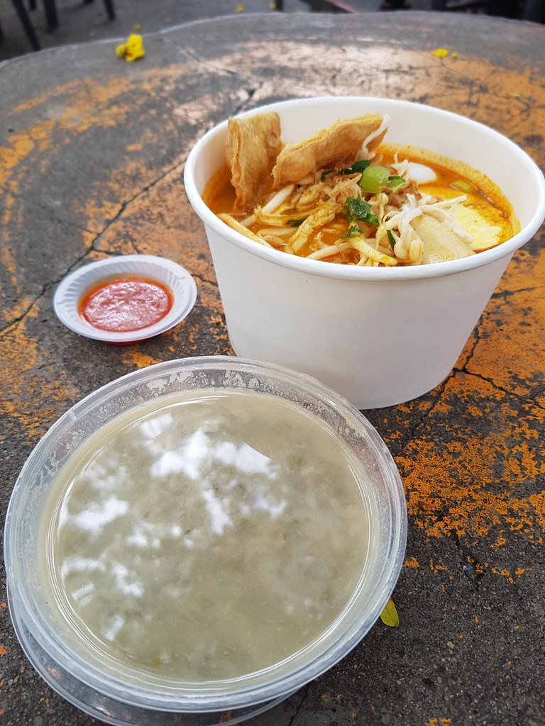怡保咖哩面 Ipoh Curry Mee rm$7 plus Friday free 马来糖水 Malay Tong Sui @ Kapten Corner in Boom Town Cafe USJ11
