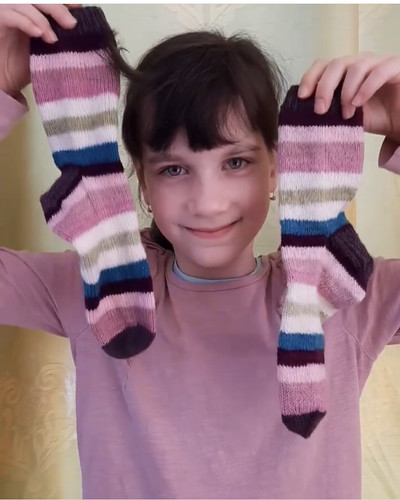 Anna (kollar.annie) knit a new pair of stripey socks for her oldest!