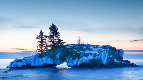Hallow Rock Lake Superior