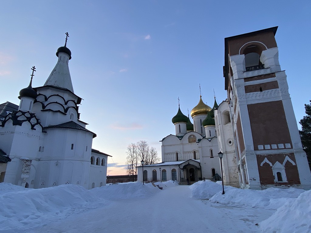 Снежные Владимир и Суздаль на длинные выходные из Петербурга