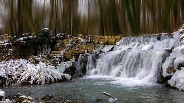 9510 - Waterfall