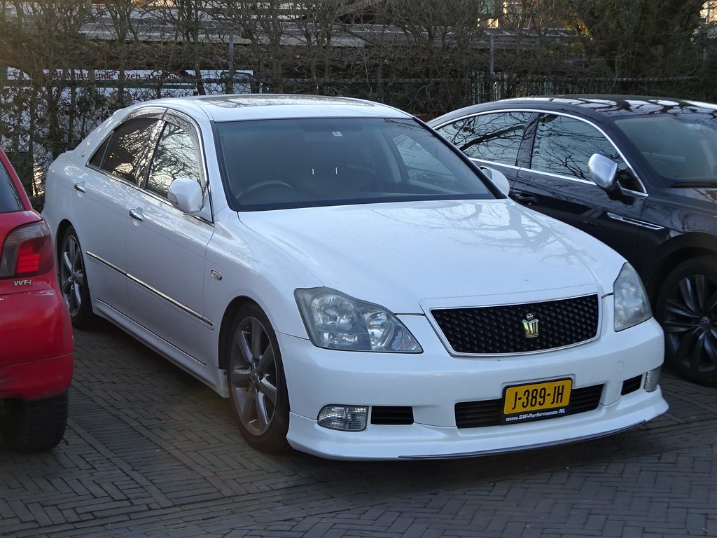 2006 Toyota Crown Athlete | This Athlete is a model from the… | Flickr