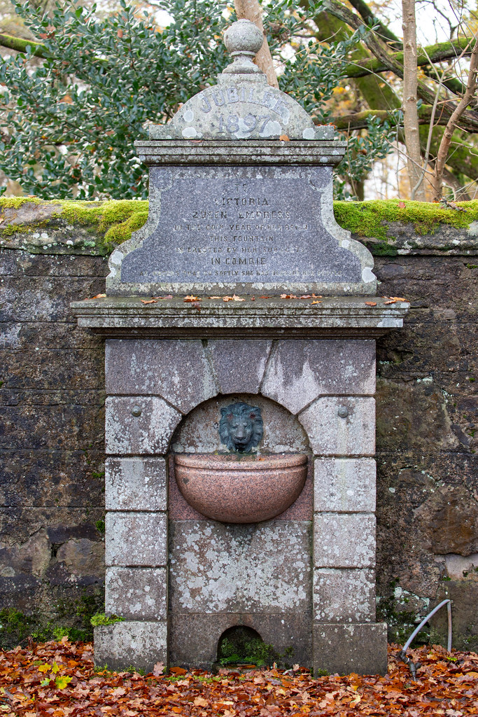 Dalginross Cemetery Drinking Fountain