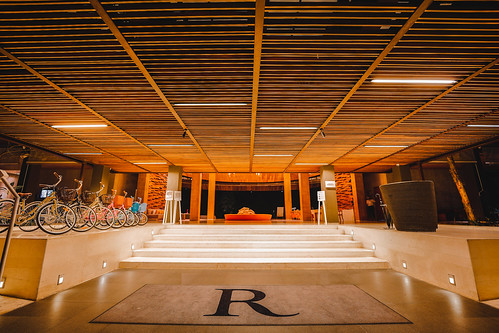 รีวิว Renaissance Phuket Resort & Spa