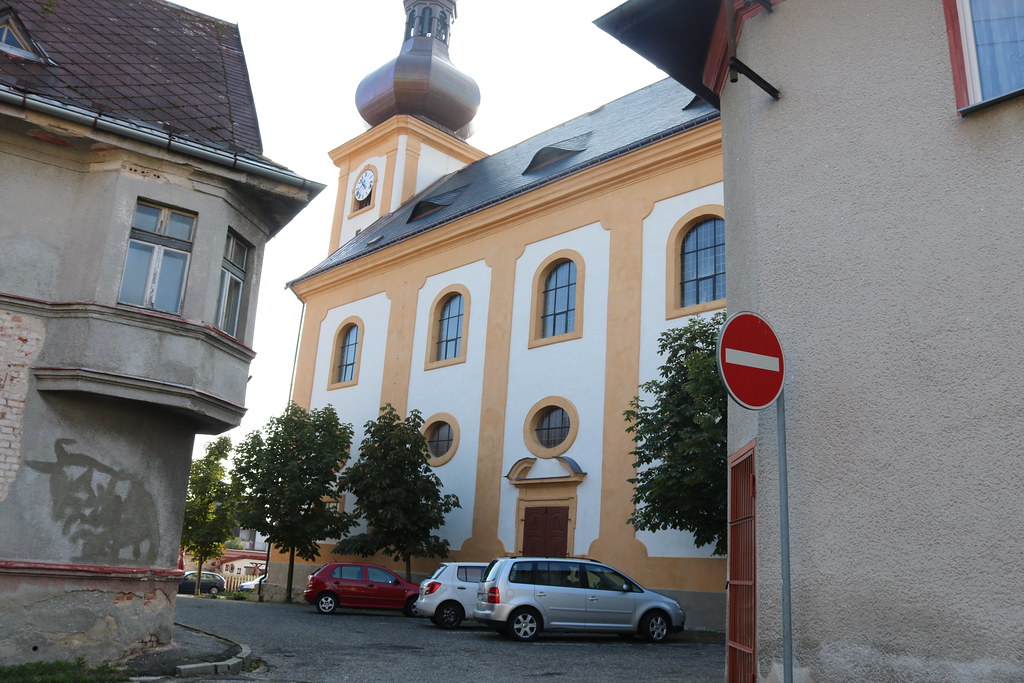 kostel sv. Jana Křtitele ve Skalné
