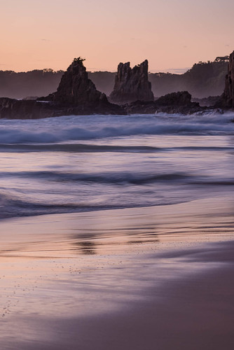 kiama newsouthwales australia nsw downs cathedral rocks sand rock wave ocean surf long exposure sunrise dawn reflection beach