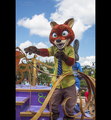 jlrphotography nikond7200 nikon d7200 photography lakebuenavistafl centralflorida orangecounty florida 2016 engineerswithcameras magickingdom disney’smagickingdom photographyforgod thesouth southernphotography screamofthephotographer ibeauty jlramsaurphotography waltdisneyworld disney disneyworld waltdisney happiestplaceonearth wheredreamscometrue magical tennesseephotographer imagineering disneycharacter waltdisneyworldresort disneyimagineering blueskydisney nickwilde moveitshakeitdanceplayitstreetparty zootopia fox slyfox conartist judyhopps predator neverletthemseethattheygettoyou deuteragonist disneyszootopia disneyfuzzycharacter disneyvillian portrait portraiture portraitphotography disneyportrait disneyparade mainstreetusa stereotypicalfox character