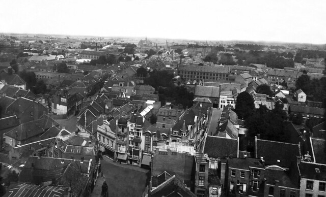 1924 - Panorama van de Oude Markt, Heuvelstraat, Zomerstraat, Nieuwlandstraat en Langestraat