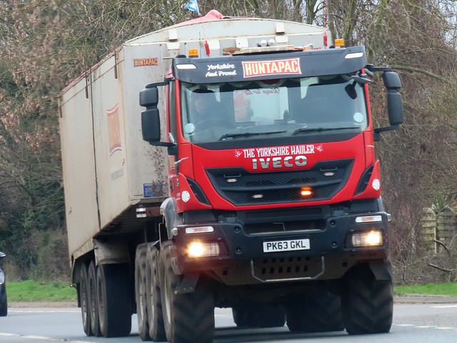 Huntapac, Iveco Trakker 450 66V (PK63GKL) On The A1079 Pocklington, East Yorkshire
