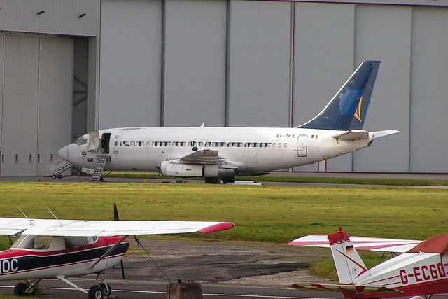 Boeing 737 EI-CKS Ryanair - Prestwick 2004