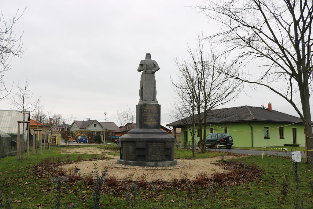 pomník obětem 1. světové války v Třebeni