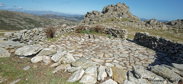 Santuario nuragico di Monte Nuxi (Esterzili)